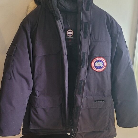 Canada Goose Expedition Parka – Men’s Large – Ultimate Winter Protection - Picture 2 of 5
